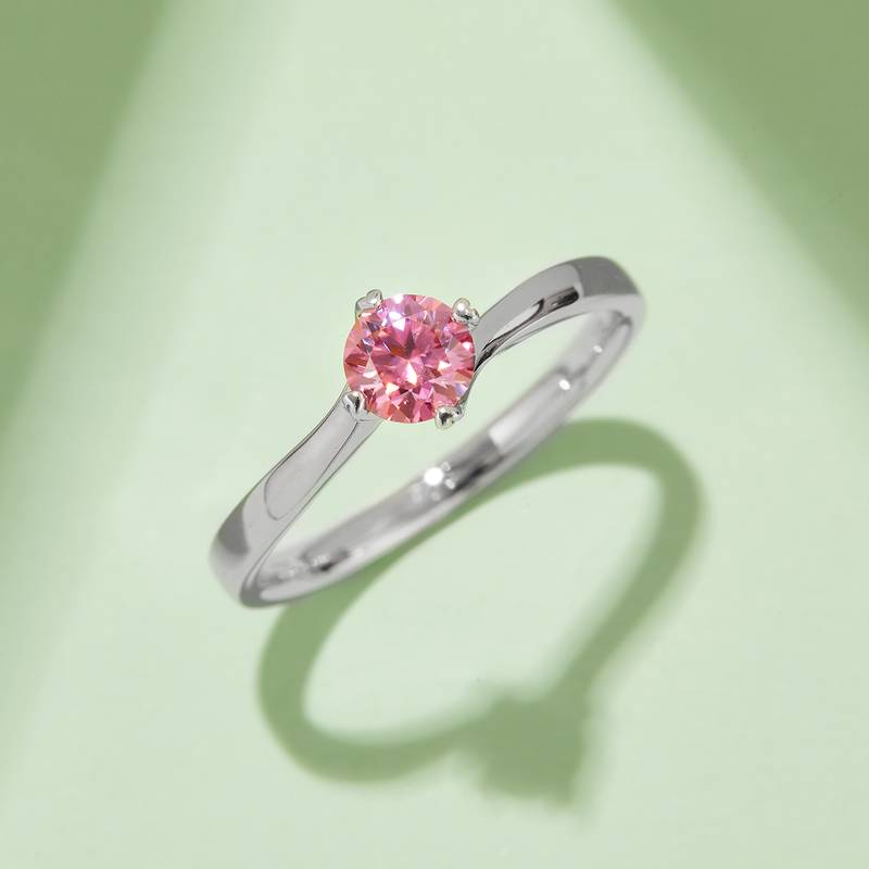 扭臂四爪S925银镀白金MoissaniteWomen's Ring50分D级